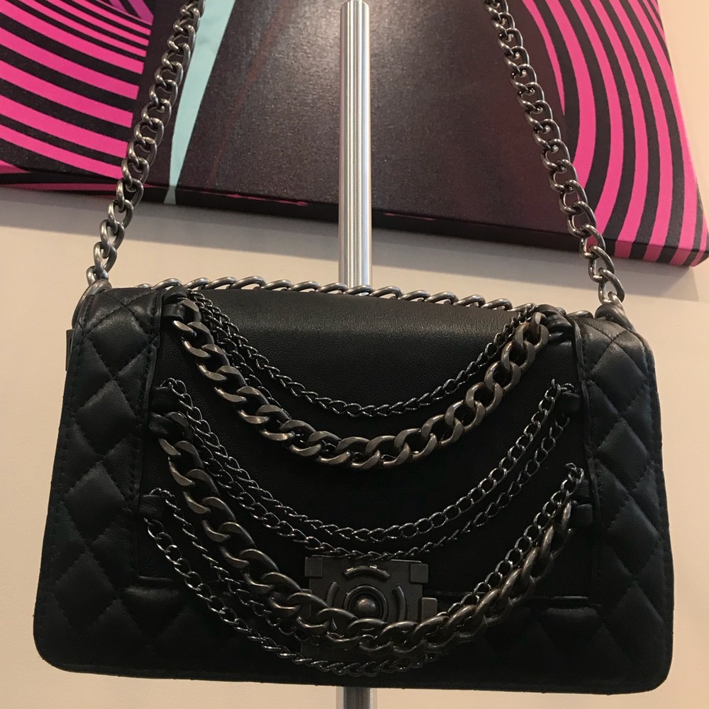 Leather Chained Up Quilted Black Shoulder Bag